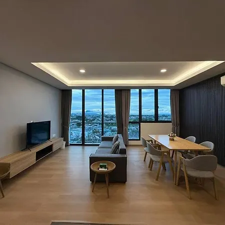 Free Parking, 2-10 Pax, 3 Rooms 2 Bathrooms, Vivacity Jazz 2 Kuching Exterior photo